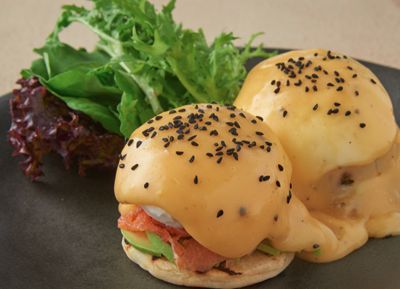 EGG BENEDICT