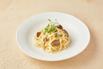 TRUF MANTARLI LINGUINE