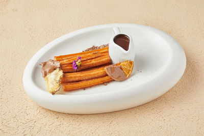 BELÇİKA ÇİKOLATALI CHURROS