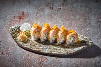 TEMPURA SOMON ROLL / 5 PARÇA