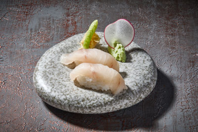 LEVREK NİGİRİ / 2 PARÇA