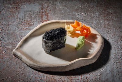GUNKAN SUSHİ / 1 PARÇA